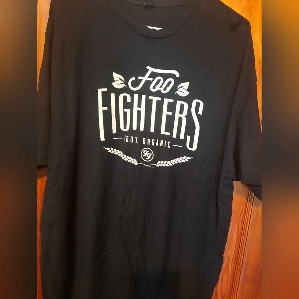 Foo Fighters t-shirt
